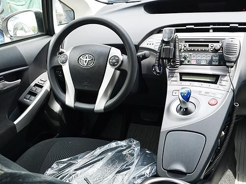 Чем оснастят Toyota Prius патрульно-постовой службы. Фото