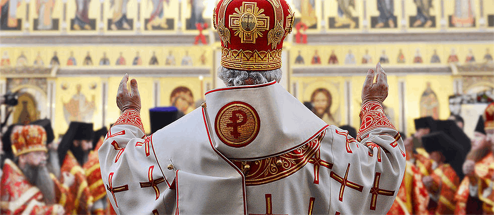 У Росії "схрестили" рубль, хрест і церкву