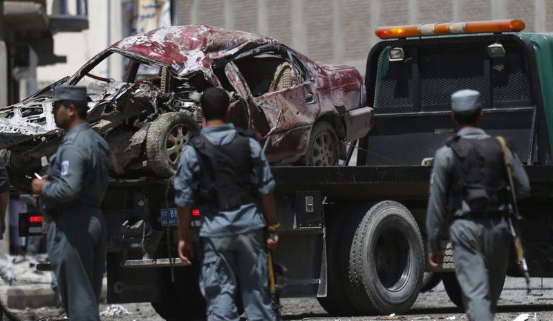 Теракт в Афганистане. Cмертник взорвал миссию ЕС, погибли дети: фоторепортаж