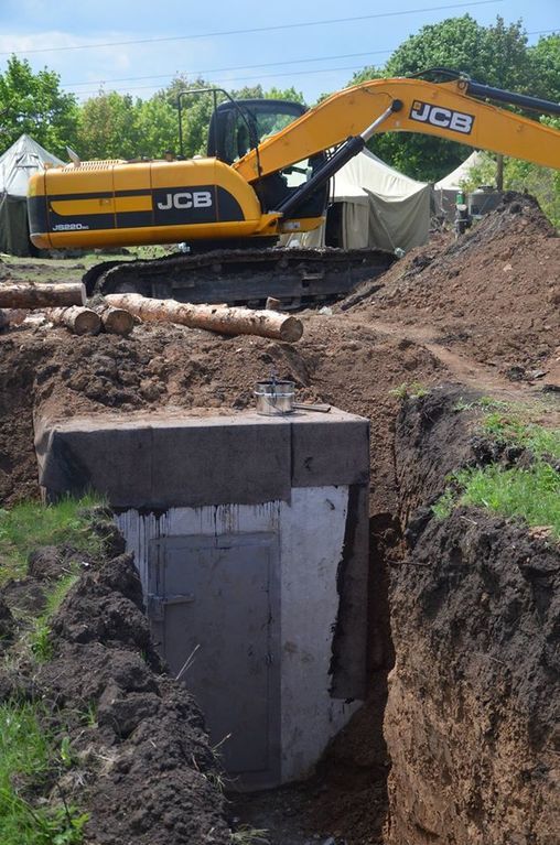 Замурували! Оборонні рубежі України зміцнили залізобетоном: фото