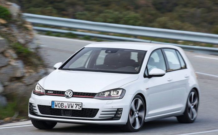 Кризис мечте не помеха: 15 самых быстрых и недорогих авто