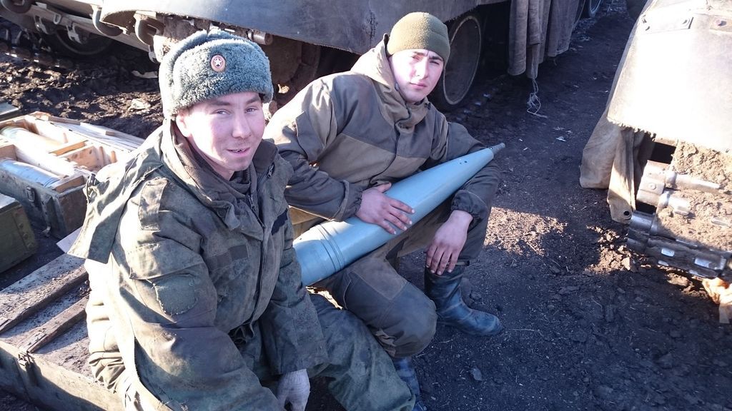 Росія створює ударні групи на кордоні з Україною: фотодокази