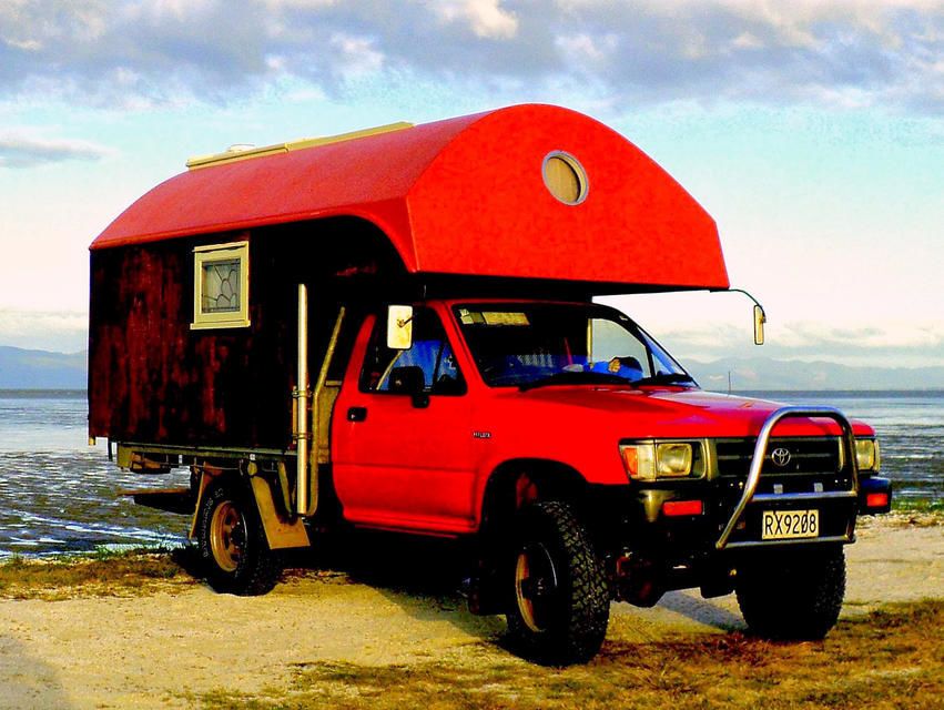 Крыша поехала: 15 способов превратить авто в дом на колесах
