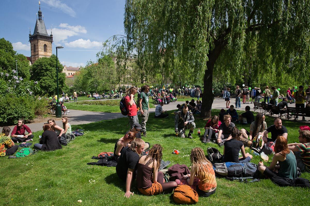 Марш за легализацию марихуаны в Праге