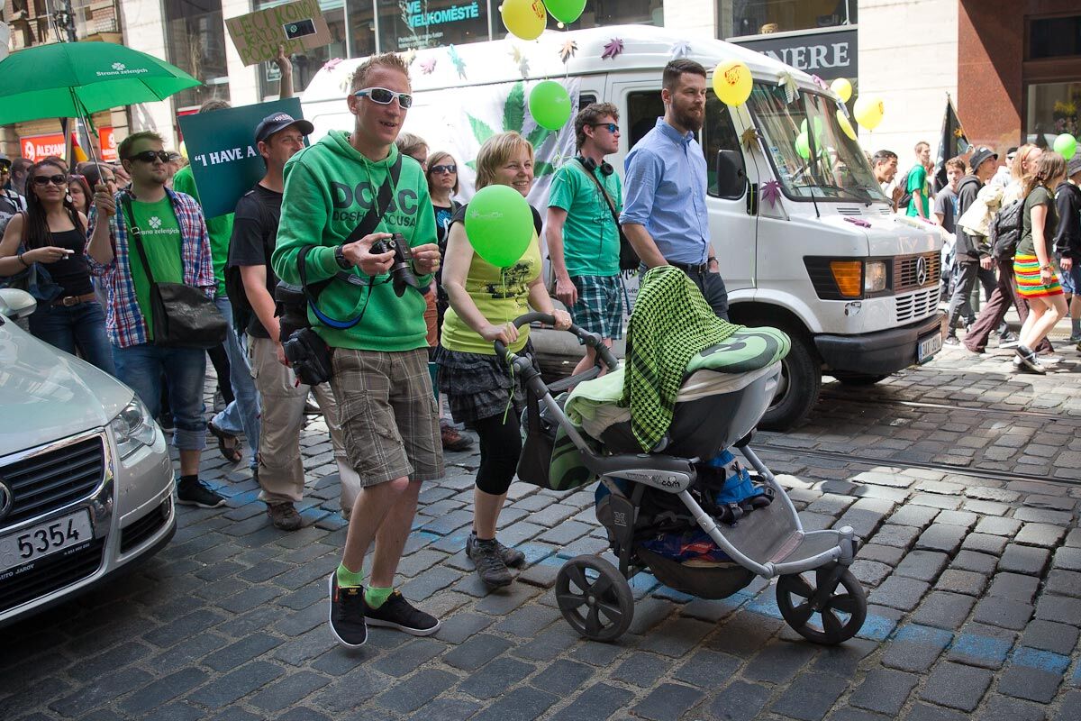 Марш за легализацию марихуаны в Праге