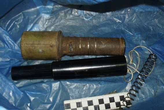 Одесситка случайно нашла в мусорке сумку с гранатами: фотофакт