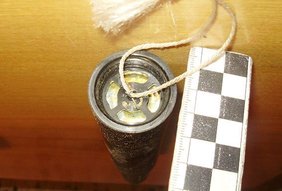 Одесситка случайно нашла в мусорке сумку с гранатами: фотофакт
