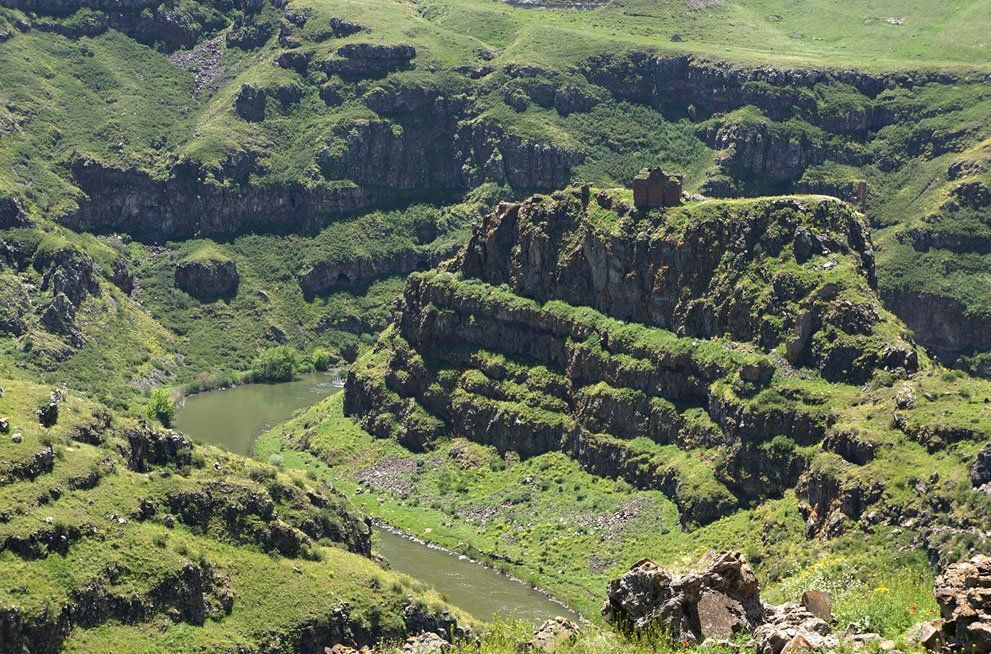 Исчезающий древний Ани – город тысячей церквей