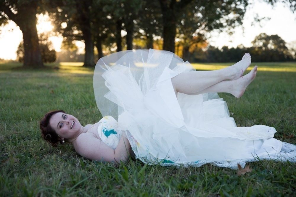 Брошенная невеста устроила красочную фотосессию вместо свадьбы