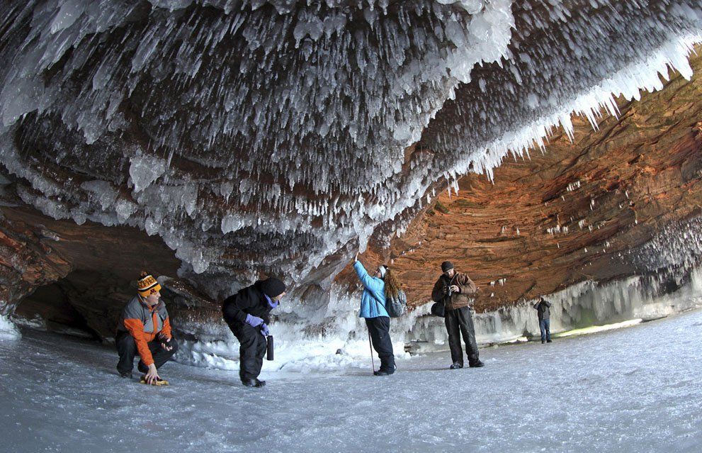 Немного прохлады: путешествие на остров ледяных пещер