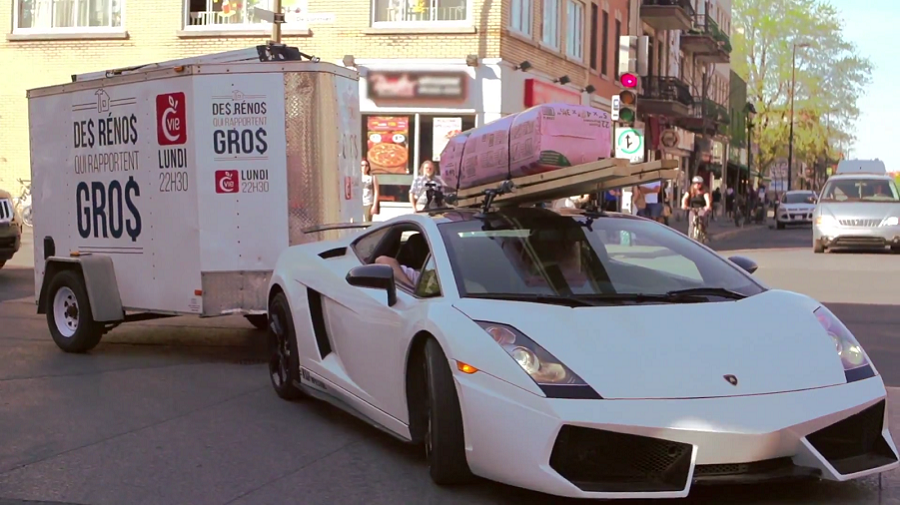 Сеть покорило видео с доставкой стройматериалов на Lamborghini