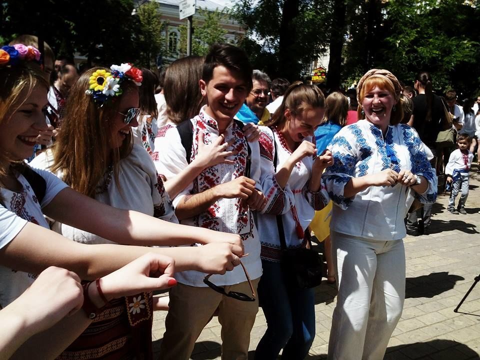 В Киеве прошел мегамарш вышиванок: яркие фото