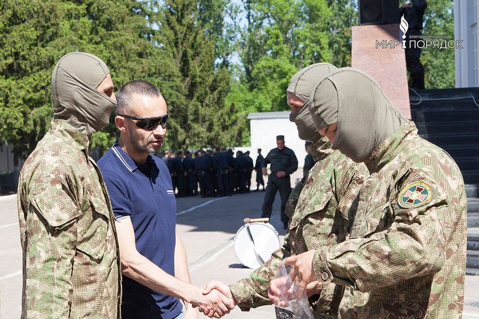 Разведчиков Нацгвардии одели в новую форму: фоторепортаж