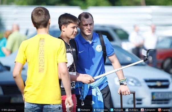 Футболисты "Днепра" с позитивом улетели на финал Лиги Европы: яркие фото