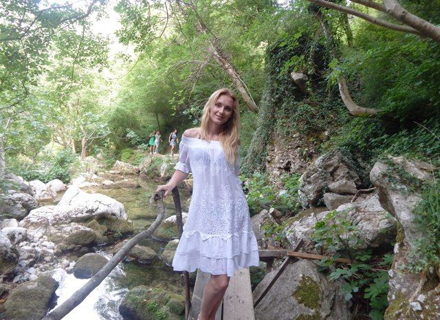 Звезда "Х-фактора" Аида Николайчук отдохнула в Черногории