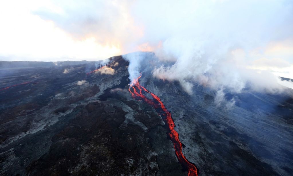 10 активных вулканов, до которых можно коснуться рукой