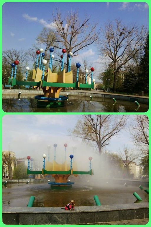 В оккупированном Луганске включили фонтан-"триколор": фотофакт