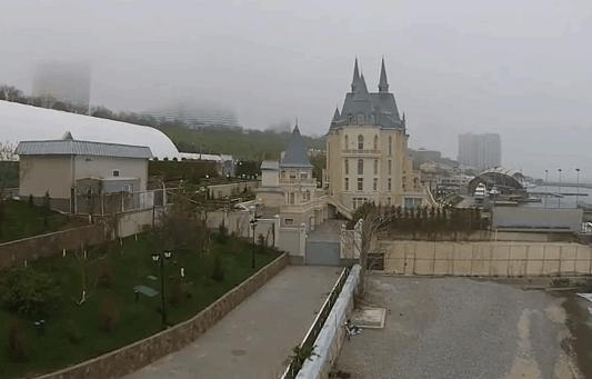 "АвтоМайдан" нашел замок Кивалова на берегу моря в Одессе: видеофакт	