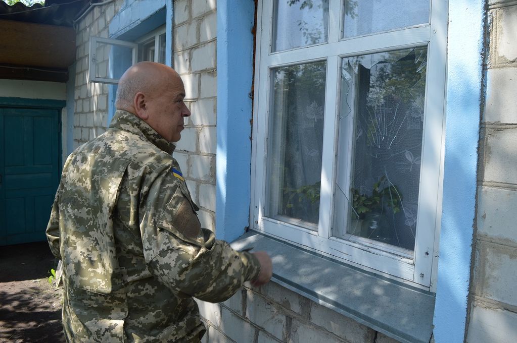 Террористы обстреляли церковь в Луганской области. Опубликованы фото
