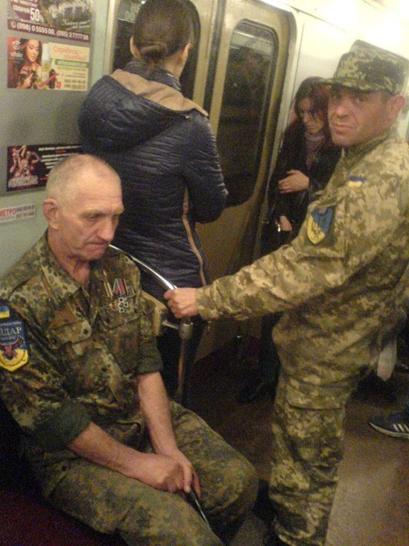 "В бой идут одни старики": история одного украинского героя