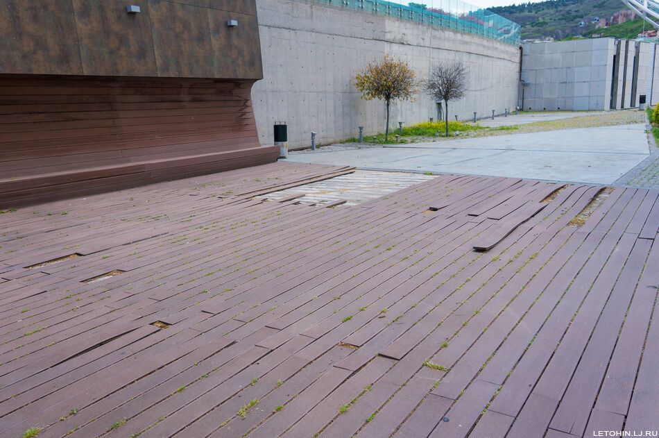 Потрясающий парк Рике в Тбилиси