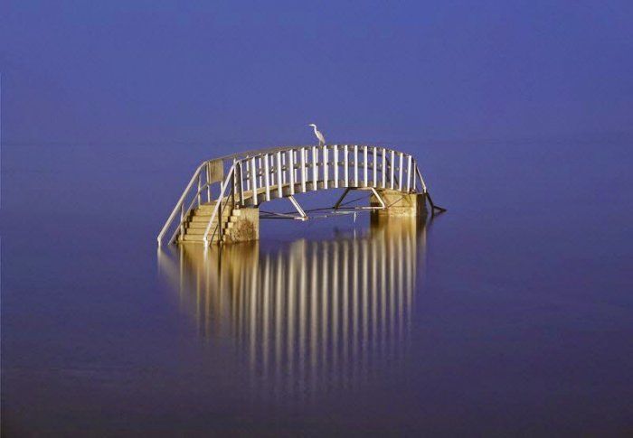 Загадочный мост посреди моря в Шотландии