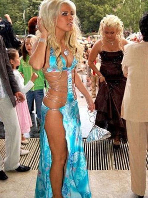 Прощай, школа: самые ужасные платья на выпускной