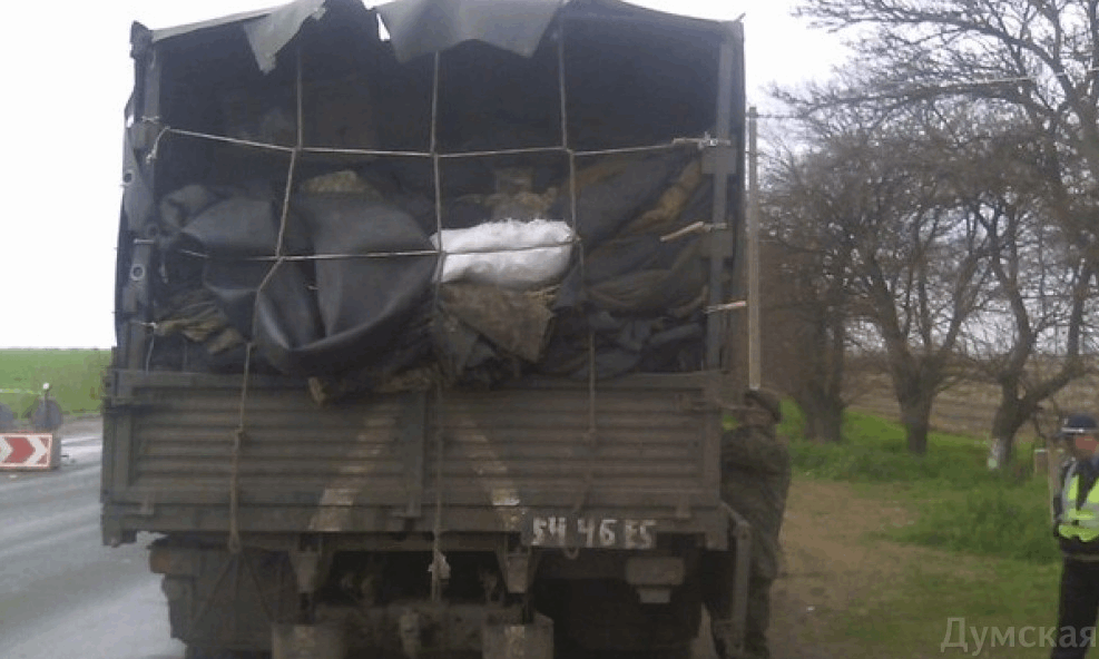 В Одессе задержали грузовик с краденой гуманитаркой для АТО