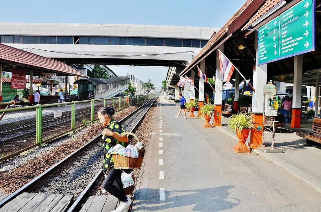 Туристическая экзотика железных дорог Таиланда