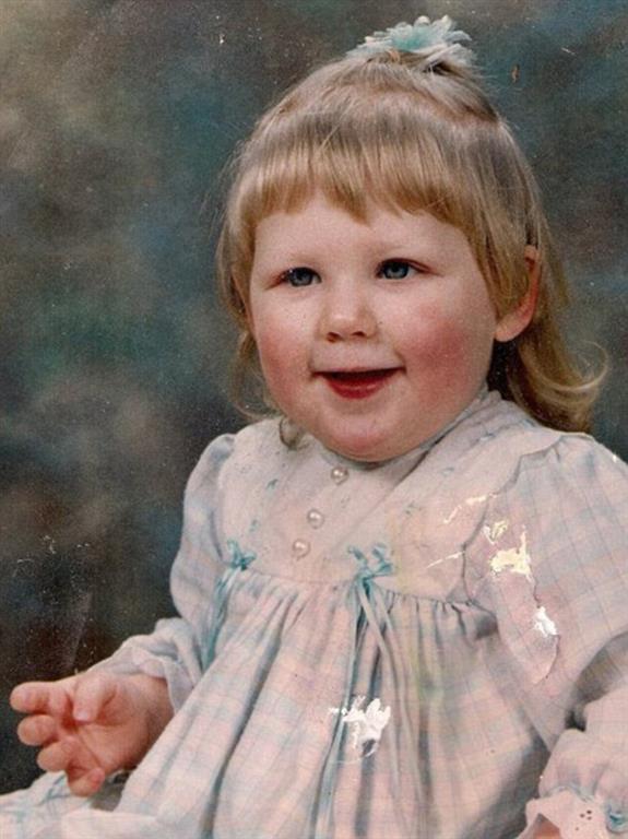 Как из милой малышки к 21 году вырасти в пышку весом 203 кг: история в фотографиях 