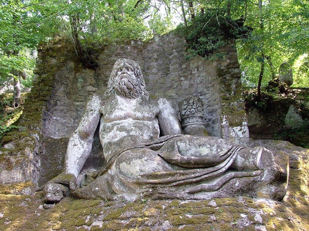 Чарующий сад каменных чудовищ в Италии
