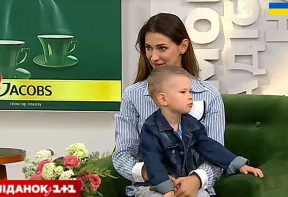 Финалистка "Голосу країни" Татьяна Решетняк показала своего сына в прямом эфире