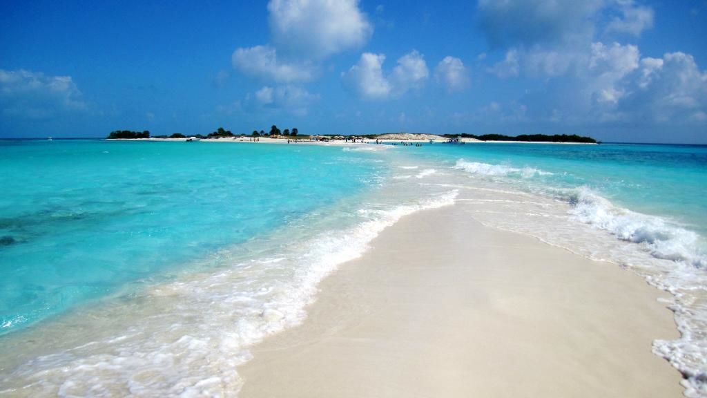 Морские красоты: названы 16 лучшей пляжей мира 2015 года