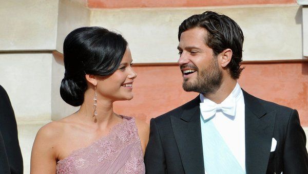 Сучасна Попелюшка: шведський принц одружився на дівчині з народу
