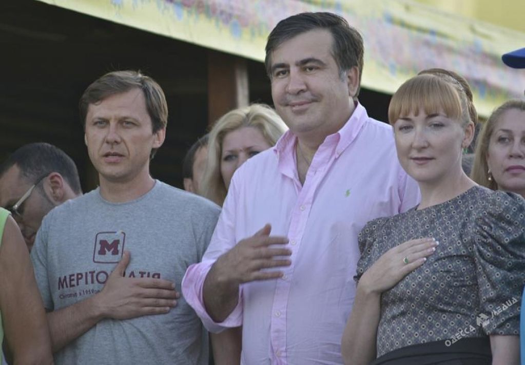 Саакашвили вместе с министром ехали на набережную маршруткой: фото и видеофакт