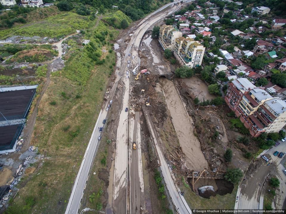 Апокалипсис в Тбилиси: фото и видео наводнения, снятые с дрона