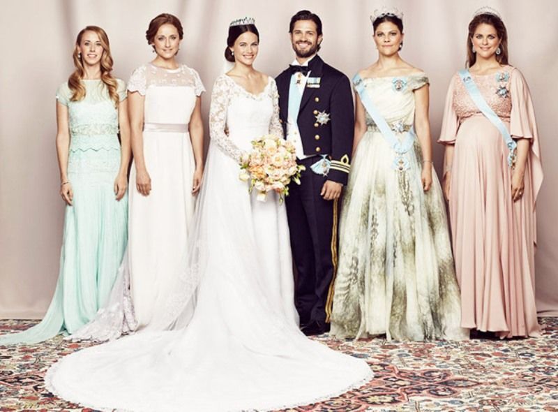 Найкращі вбрання титулованих дам на весіллі принца Швеції