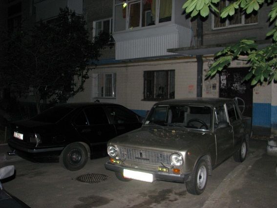 Киевлянин "заминировал" якобы неправильно припаркованный автомобиль