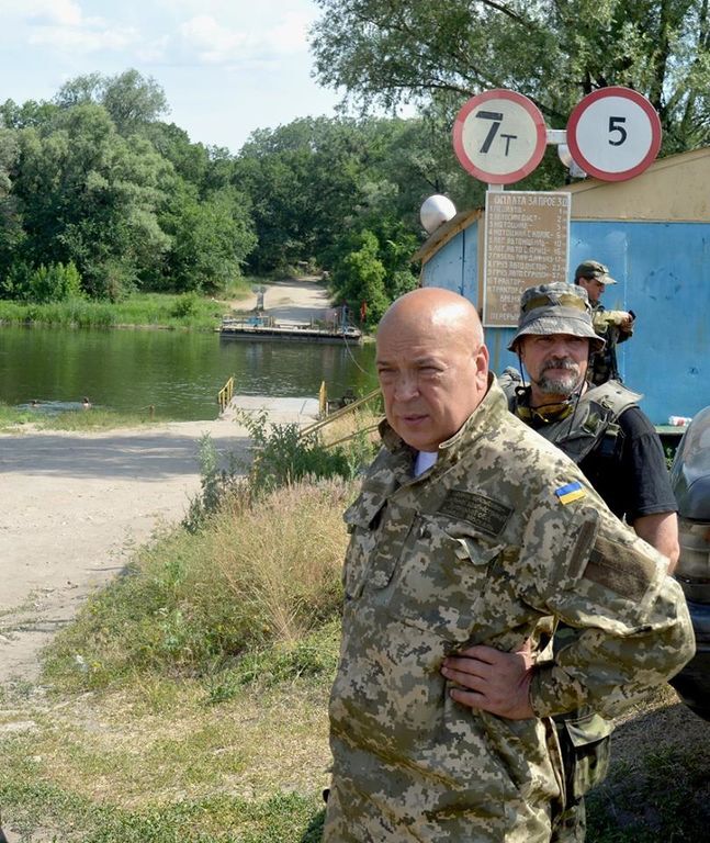 Москаль зробив селфі на тлі терористів "ЛНР"