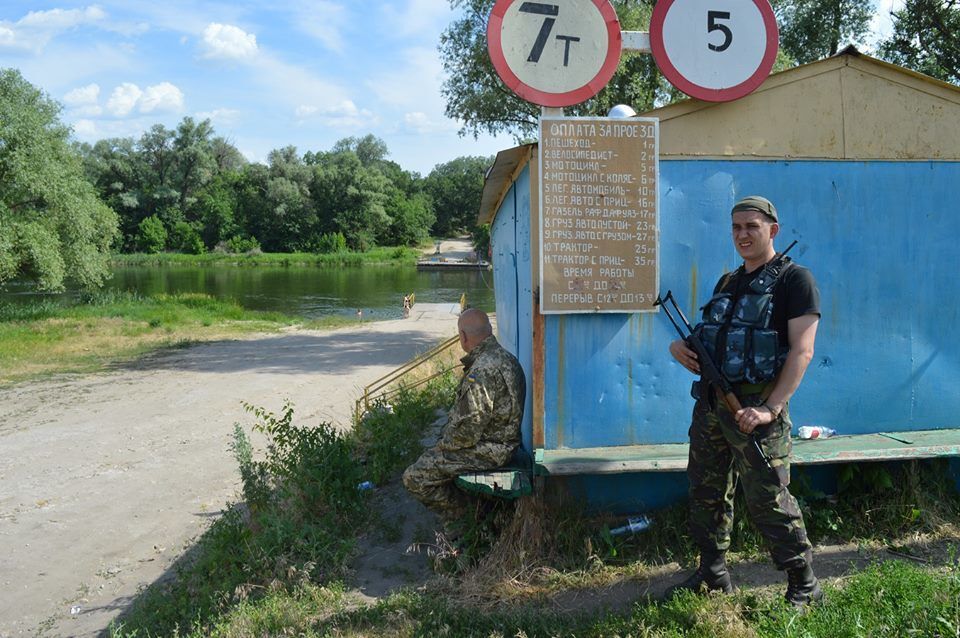 Москаль сделал селфи на фоне террористов "ЛНР"