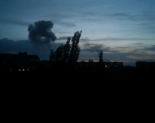 В Донецке рванул завод химизделий - очевидцы. Опубликованы фото и видео