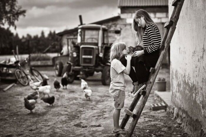 Беззаботное детство в деревне: удивительные снимки польского фотографа