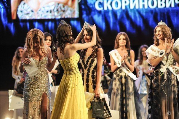 "Мисс Львов 2015" стала 17-летняя студентка: лучшие фото красавицы