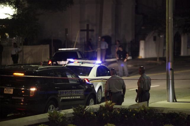 В США неизвестный застрелил 9 прихожан афроамериканской церкви: опубликованы фото и видео
