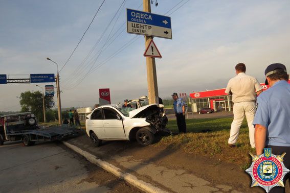 В жутком ДТП в Мариуполе погиб гаишник: опубликованы фото