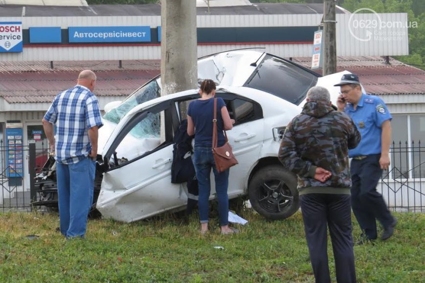 В жутком ДТП в Мариуполе погиб гаишник: опубликованы фото