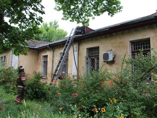 Пожежа в психлікарні Києва: евакуювали 35 осіб