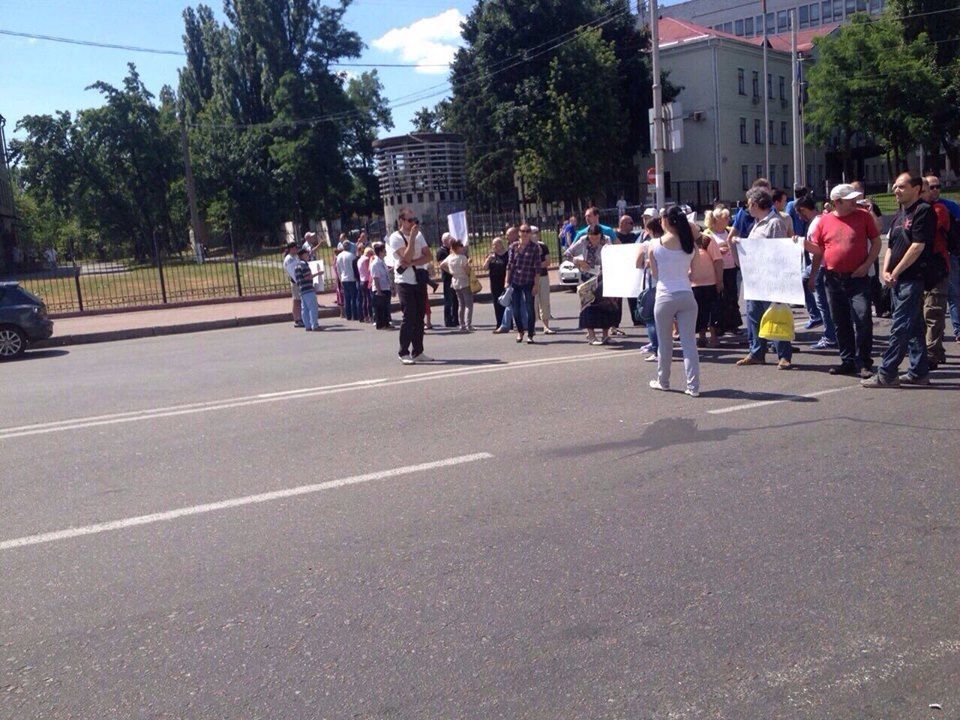 У Києві незадоволені власники МАФів перекривали дорогу: фотофакт