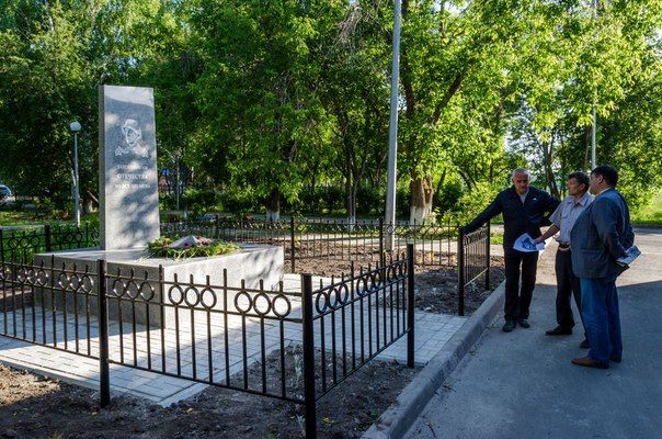 "Дедывоевали". В России установили памятник "идеальному" защитнику-нацисту