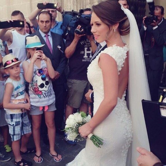 Півзахисник "Барселони" показав яскраві фото свого пишного весілля